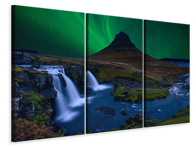 3-piece-canvas-print-kirkjufell-under-a-boreal-green-sky