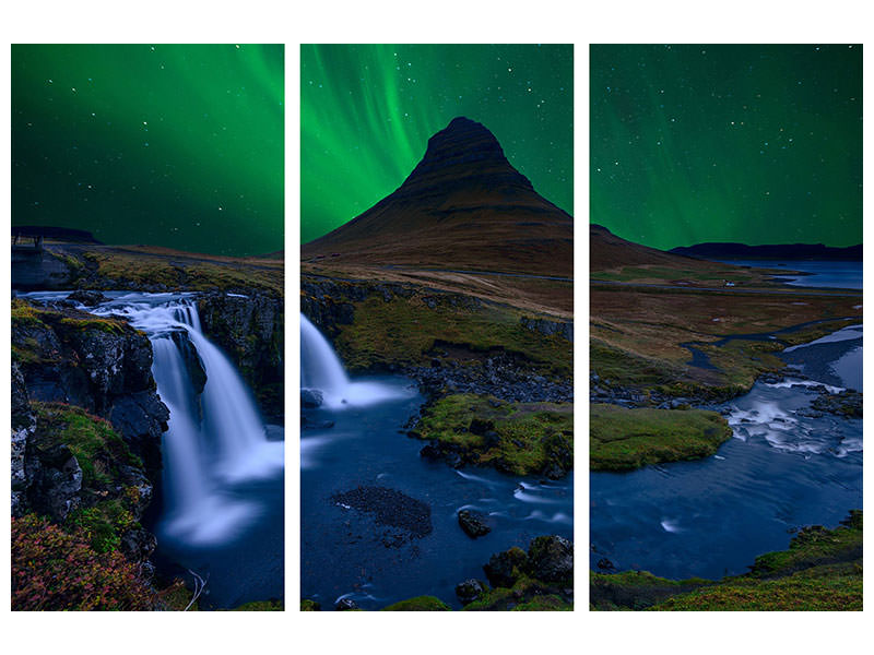 3-piece-canvas-print-kirkjufell-under-a-boreal-green-sky