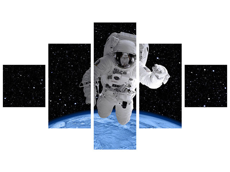 5-piece-canvas-print-in-the-spacesuit