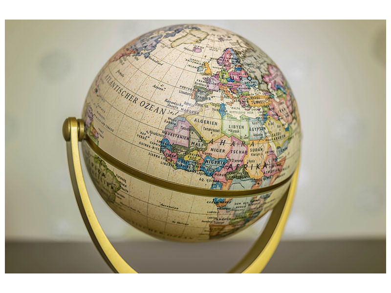 canvas-print-the-globe